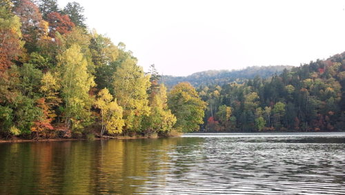 チミケップ湖の紅葉