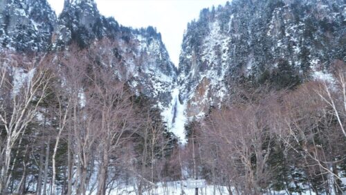 冬の流星の滝